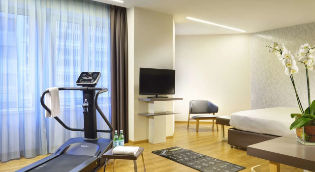 Отель Unahotels Century Milano