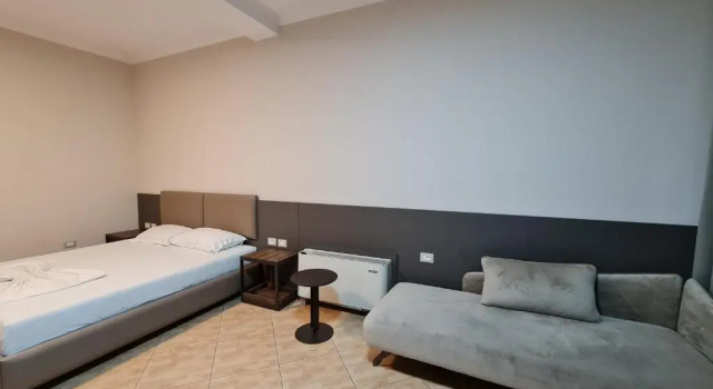 Полулюкс Regina Garden Vlore