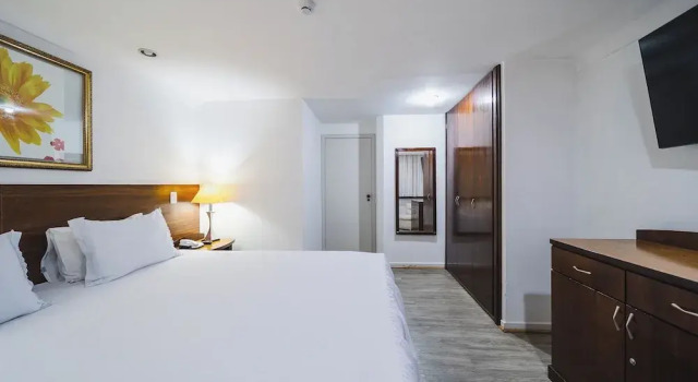 Двухместный номер Deluxe Hotel Dan Inn Curitiba Centro By Nacional Inn