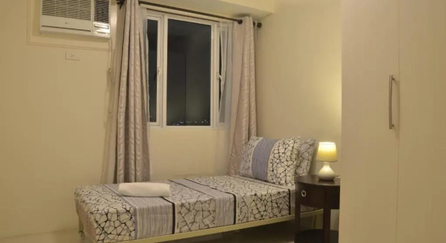 Gilmore Apartment at Princeton Residences Condominium, Забронировать Апартаменты/квартира Кесон-Сити 