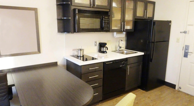 Двухместный люкс Candlewood Suites Glen Allen-Short Pump