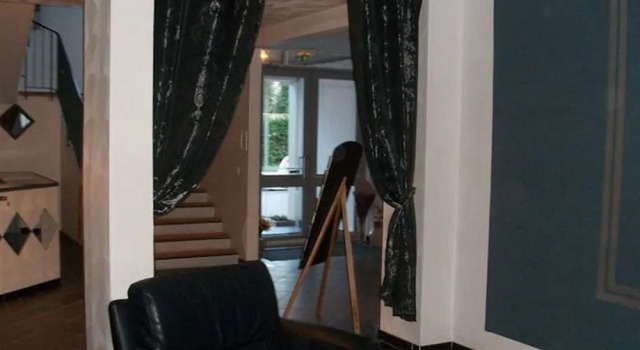 Rsidence De Svign, Prenota Hotel Hotel a Alvernia con parcheggio, Parcheggio