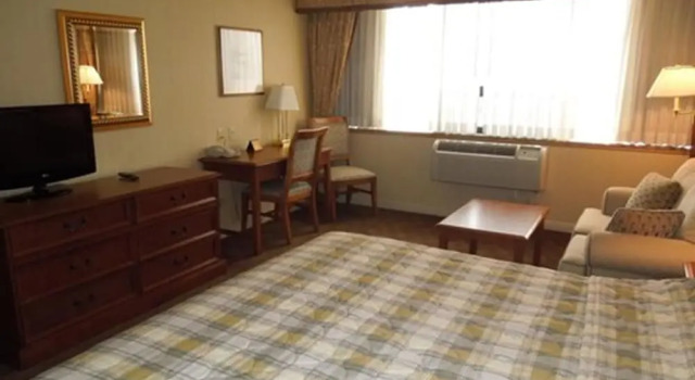Номер Standard Rockville Centre Hotel - JFK Airport