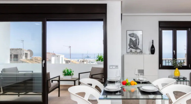 Nomad Stays Milos y Bali, Забронировать Апартаменты/квартира Марбелья Коста-дель-Соль, рядом с Playas del Duque