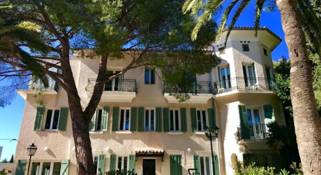 Hotel VTF Clairefont - Bandol, Забронировать Отель Бандоль Bandol Wine Route