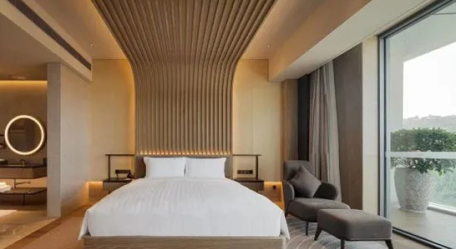 Люкс Luxury Lakeview Hotel Yulongwan Kunming