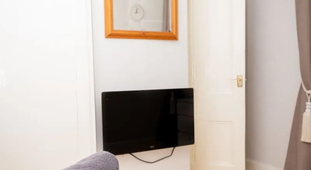 Sandgate 2-bed Apartment in Ayr Central Location