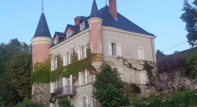 Lannexe du Château de Saint Genix, Забронировать Гостевой дом Отели Isère с завтраком, Завтраки