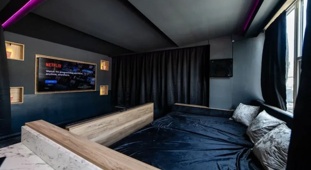 Апартаменты Luxury Hollywood Suite Sasco Apartments