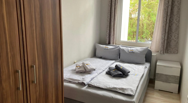 Ferienwohnung 4 Rosenbogen - Familienwohnung mit Wintergarten und Terrasse