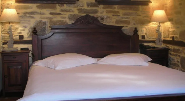 Iliopetra Suites, Book Hotel Agios Lavredios 