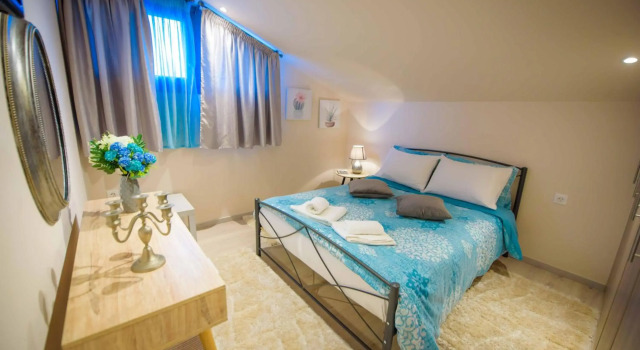 New Loft Polixeni, Prenota Hotel Eleousa Epiro