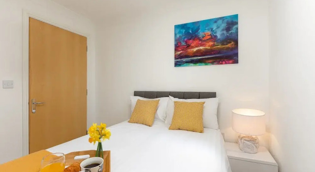 KVM - Peacock Apartment