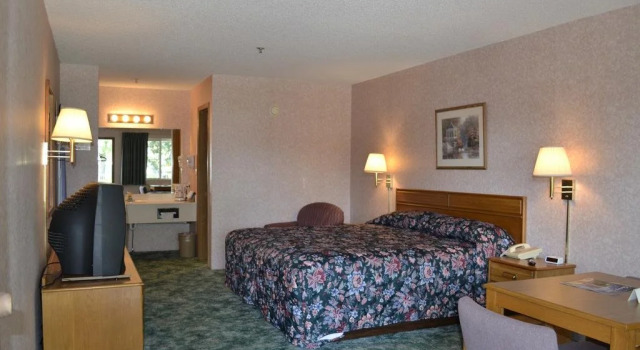 Apple Blossom Inn, Забронировать Отель Отели Юрика-Спрингса с парковкой, рядом с Музыкальный театр Ozark Mountain Hoe-Down, Парковка