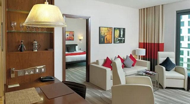 Двухместный люкс c 1 спальней с видом на город Отель Staybridge Suites Abu Dhabi Yas Island by IHG