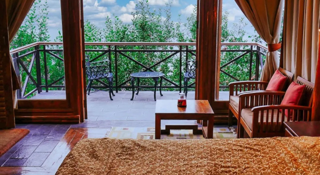 Номер Standard с балконом и с видом на горы Banjara Orchard Retreat Thanedar