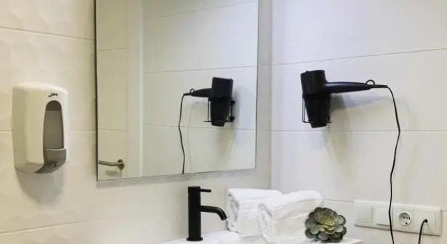Трёхместный номер Standard Hostal Comfort Suites