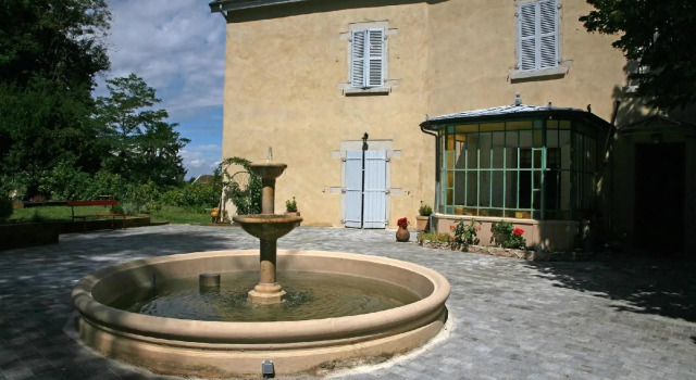 Le Castillet, Rezerwuj Hotel Hotele w Rhône z parkingiem, Parking