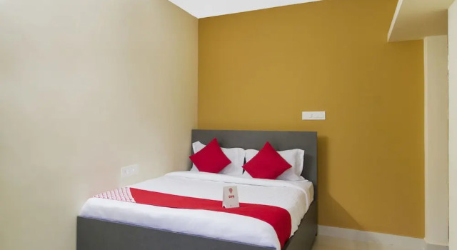 ECR Enclave by OYO Rooms, Забронировать Отель Отели штата Тамилнада с парковкой, Парковка