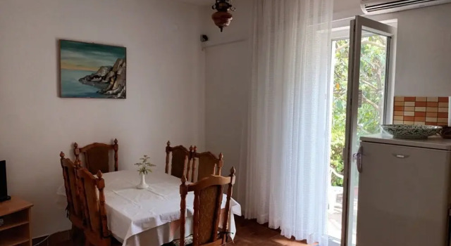 Mira - Affordable & Comfortable - A1, Varaa Hotelli Hotellit Split-Dalmatia pysäköinnillä, Pysäköinti