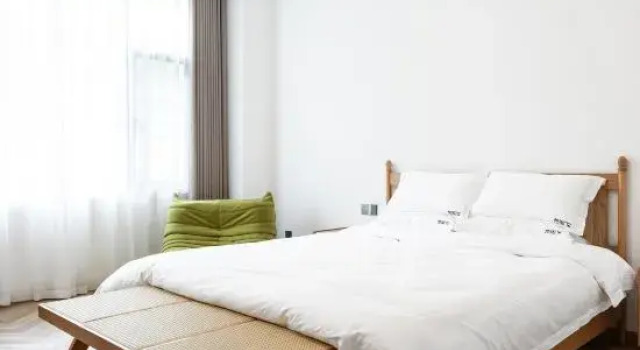Люкс Anji Xunmeng Taohuayuan · Huashuxia Creekside Courtyard Boutique Hotel (Longwang Village)