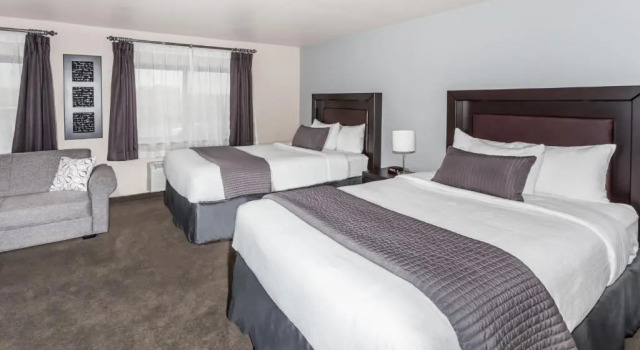 Двухместный люкс Deluxe Baymont by Wyndham Glenview