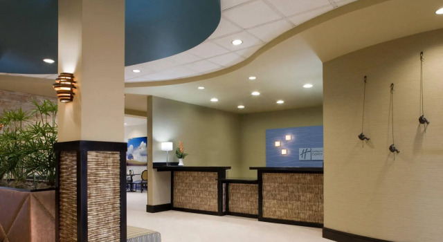Holiday Inn Express Hotel & Suites Waycross by IHG, Boek Hotel Hotels in Georgia met parkeren, Parkeren