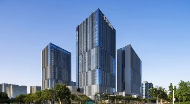QIANNAHOTEL SPLENDOR（Zhengzhou East Railway Station Longzihu University District）, Rezervovat Hotel Čeng-čou Henan