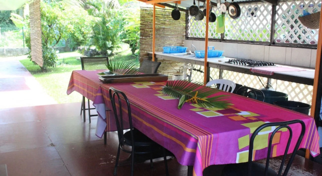 Кровать в общем номере рядом с пляжем Pension TE MITI - PLAGE-BEACH 200m - Mahana Parc & Vaiava Beach pk18 - B&B CHAMBRES ou DORTOIR