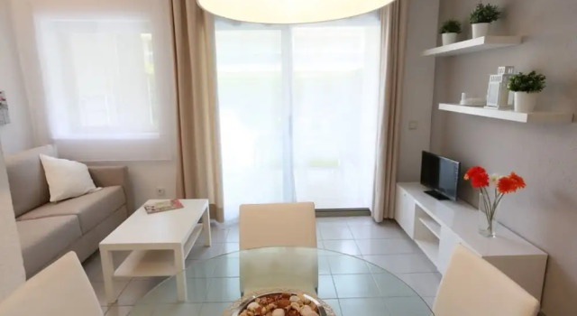 Apartamento Bonito Para 4 Personas en Cambrils, Забронировать Апартаменты/квартира Отели El Baix Camp с бассейном, Бассейн