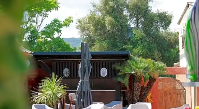 Hôtel Le Banana's -  Auberge du Corsigliese, Varaa Hostelli  