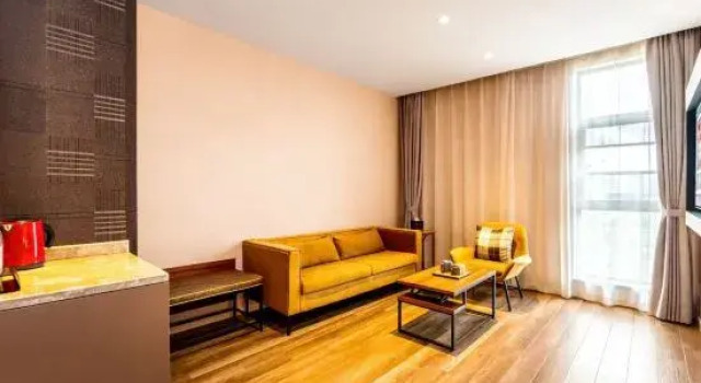 Люкс Home Inn Select Hotel (Gaoqiao South Metro Station, Gaoqiao Market, Changsha)
