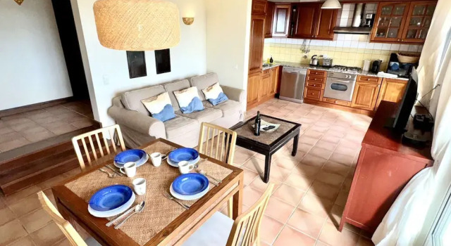 Коттедж Charming Apartment Near Atlantic Ocean