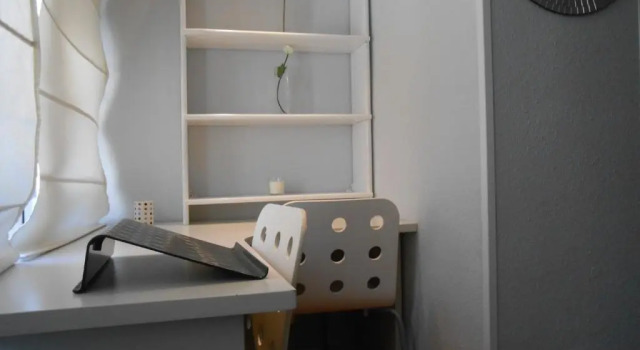Студия с видом на бассейн Madrid Studio Apartment
