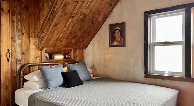 Crews Quarters Boarding House - Caters to Men, Забронировать Гостевой дом Гостевые дома Полуострова Кейп-Код, Гостевой дом