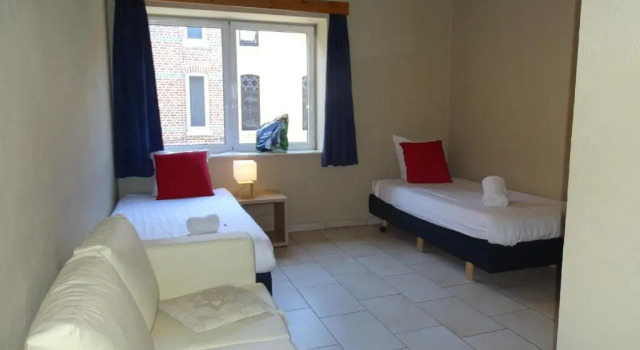 Room in Apartment - Condo Gardens Leuven - Budget Studio Twin
