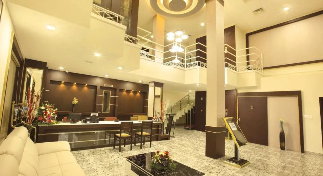 Hotel Virad, Rezerwuj Hotel Kottakkal Nowe Delhi
