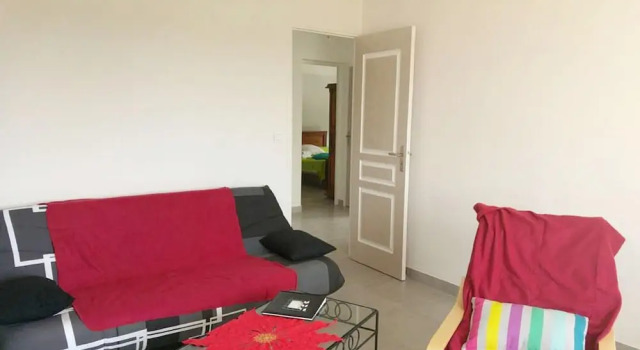 Apartment With 2 Bedrooms in Velaux, With Pool Access, Furnished Garde, Забронировать Апартаменты/квартира Вело Буш-дю-Рон
