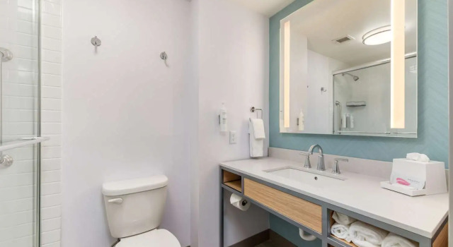 Номер Standard с балконом Hilton Garden Inn Outer Banks/Kitty Hawk