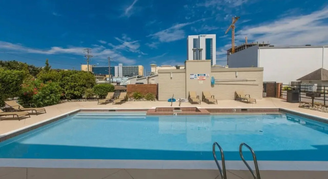 A Shore Pleasure At Playa Rana 2 Bedroom Home by Redawning, Забронировать Дом для отпуска Коттеджи Вирджиния-Бич, рядом с Beach Mall Shopping Center, Коттедж