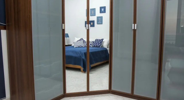 Maison Ferrella, Забронировать Отель Отели Сант-Аньелло 3 звезды, рядом с Железнодорожный вокзал Сант-Аньелло линии Circumvesuviana, 3*