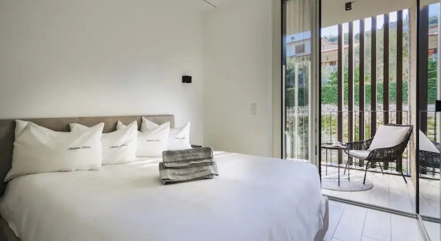 SalvatoreHomes - Torri del Benaco, Забронировать Апартаменты/квартира Отели в центре Торри-дель-Бенако, в центре