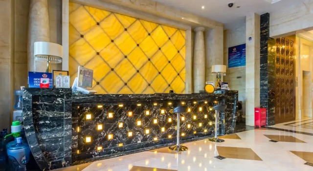 Beijing Jizhong Taurus Hotel, Rezerwuj Hotel Hotele 4-gwiazdkowe w Pekin, 4*