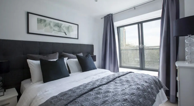 Апартаменты Superior Belvedere Stratford City Edge Apartments