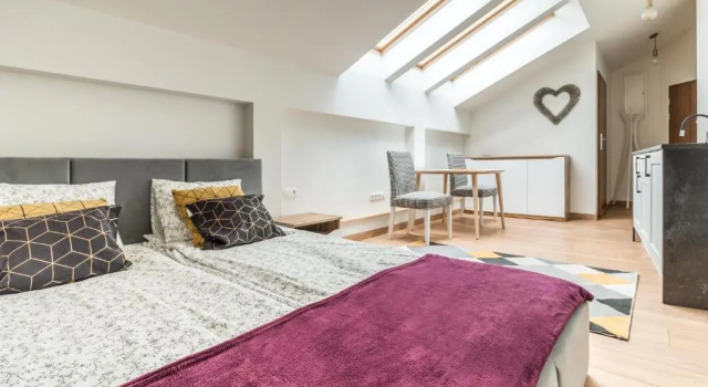Delis Apartments - Dluga Street 11/3, Забронировать Апартаменты/квартира Апартаменты Кракова, рядом с Church of the Holy Apostles Peter and Paul, Апартаменты/квартира