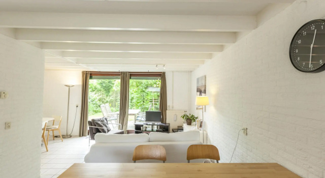 Lovely holiday home in Wolphaartsdijk close to the lake, Book Hotel Wolphaartsdijk 