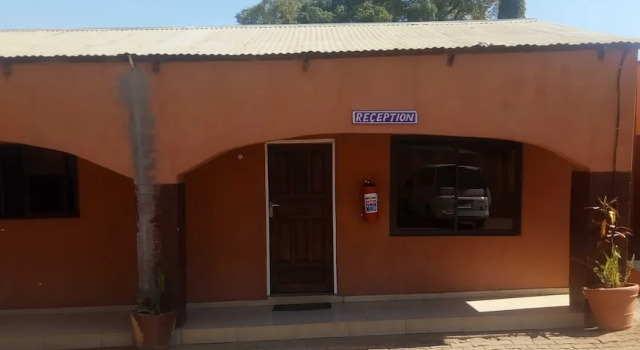 Pamyesu Rest Haven, Book Hotel Hotels in Livingstone with Parking, Parking