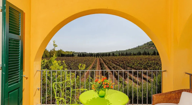 Полулюкс Wine Resort Ledà dIttiri