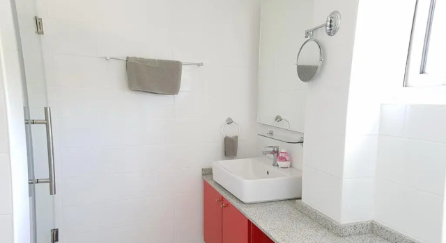 Апартаменты Beachside 3-Bedroom Townhouse w Private Pool at 70 Meters from Beach