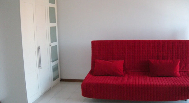 Spacious and Bright Studio With 2 Mm2 Stops, Buchen Sie Ferienwohnung Vimodrone Lombardei, in der Nähe von Vimodrone